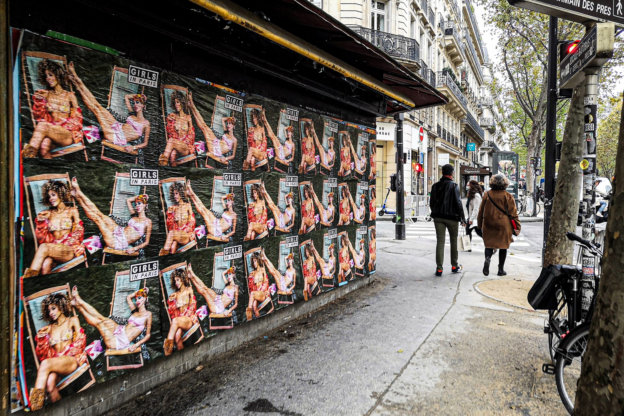 Girls in Paris